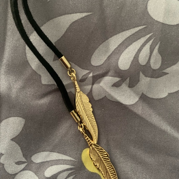 BLOOMINGDALES NECKLACE - Picture 2 of 6